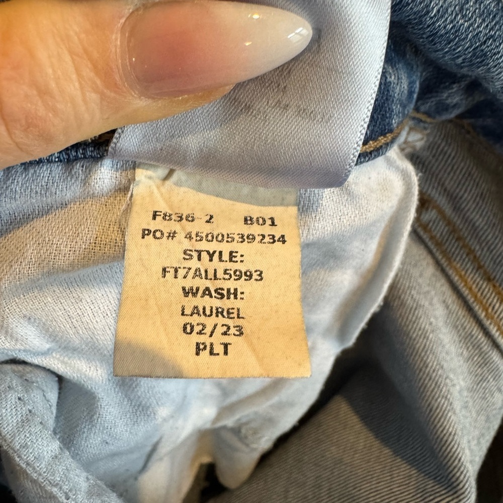 Favorite Daughter Light Blue Women Jeans - Picture 10 of 11